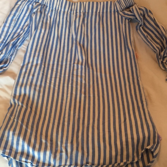 Off shoulder blue and white striped dress - Picture 5 of 5